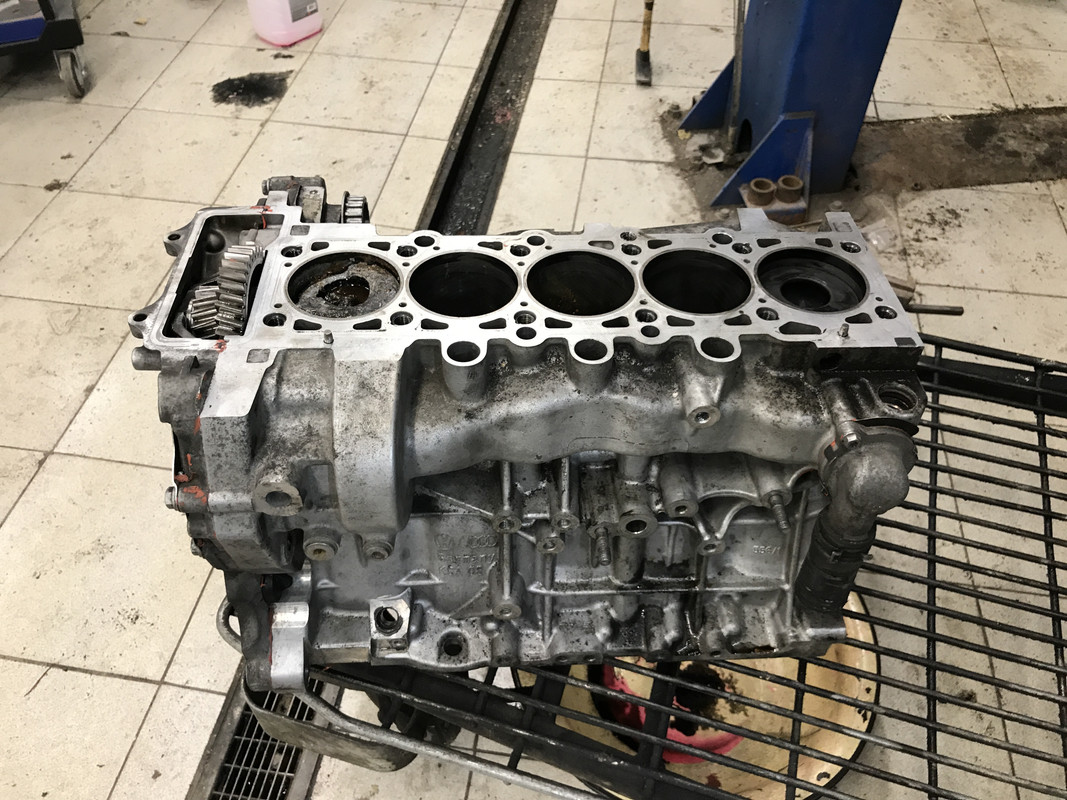 70212388-B663-46DB-91D7-665D49895E1D