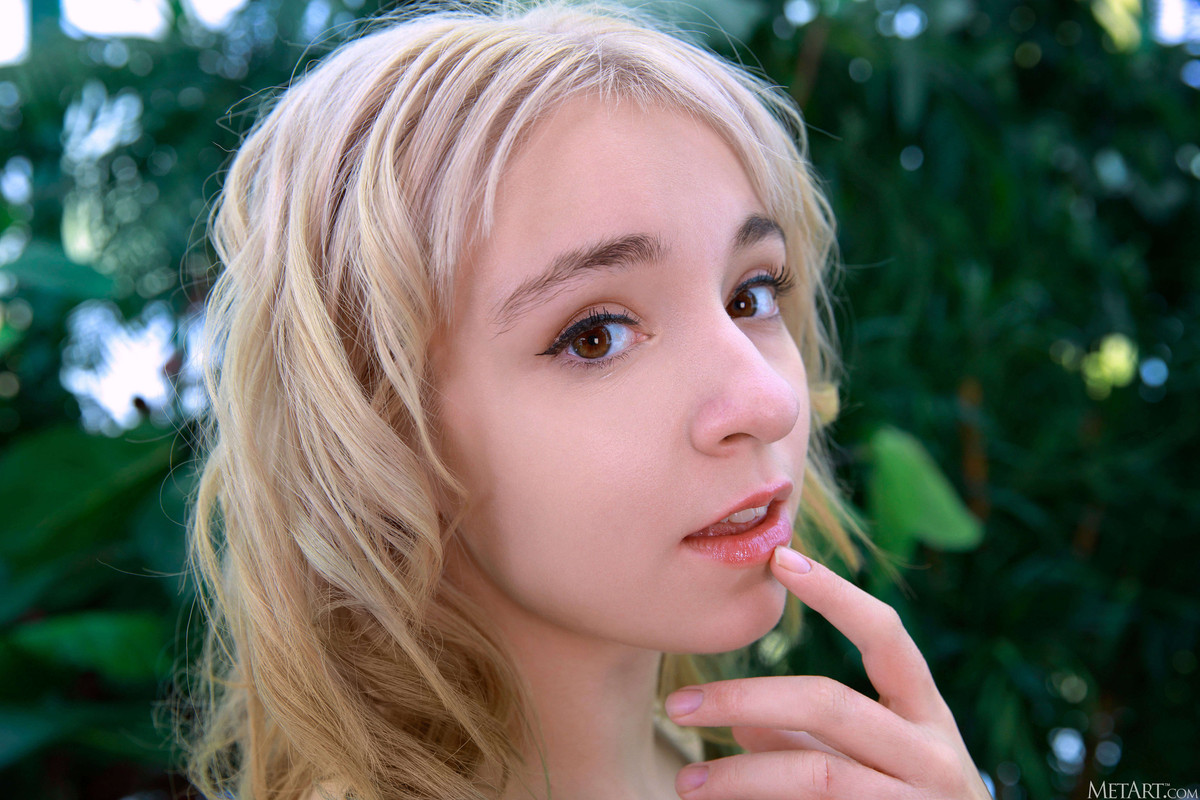 Charlotte Brooke,  Play My Tune-0086