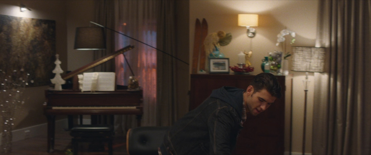 Better Watch Out 2016 (1080p x265 10bit Tigole).mkv_snapshot_00.