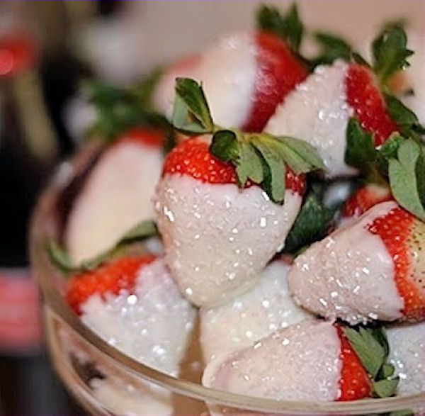 whiteicedstrawberries.jpg