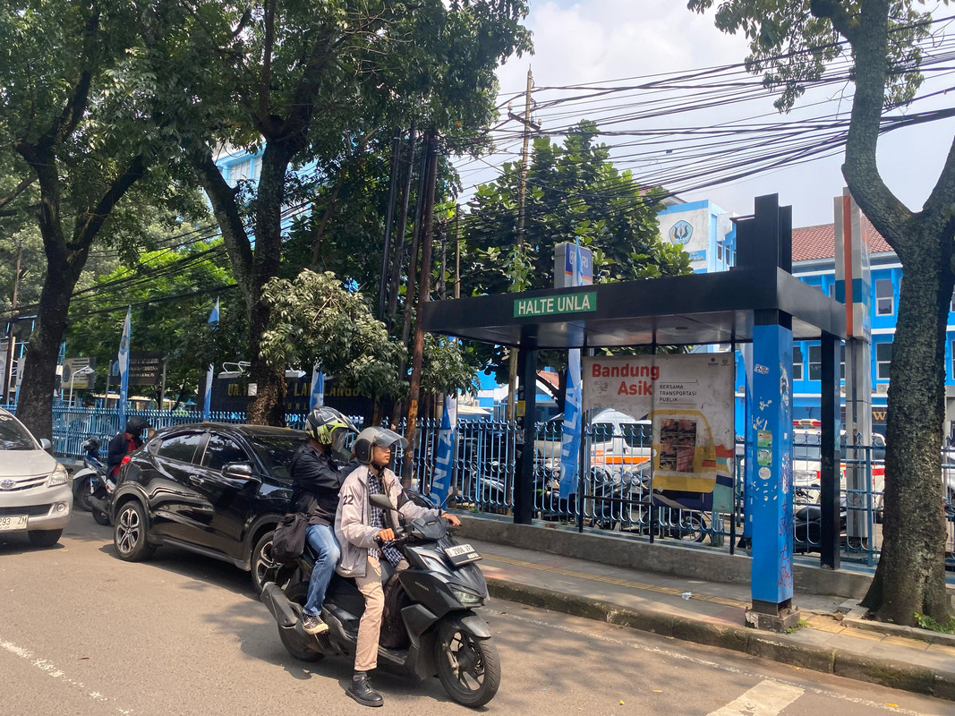 Validasi fasilitas perhentian transportasi umum