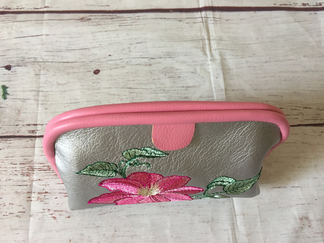 D9D2655C-8466-4B51-A969-C63438916E63