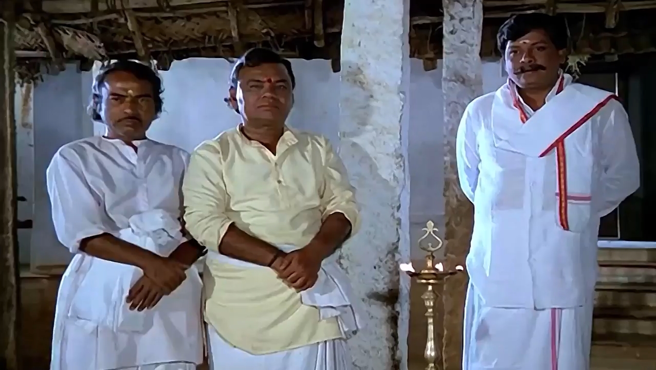 Karagattakaran 1989 WebRip [Tamil] 480p 720p Screenshot