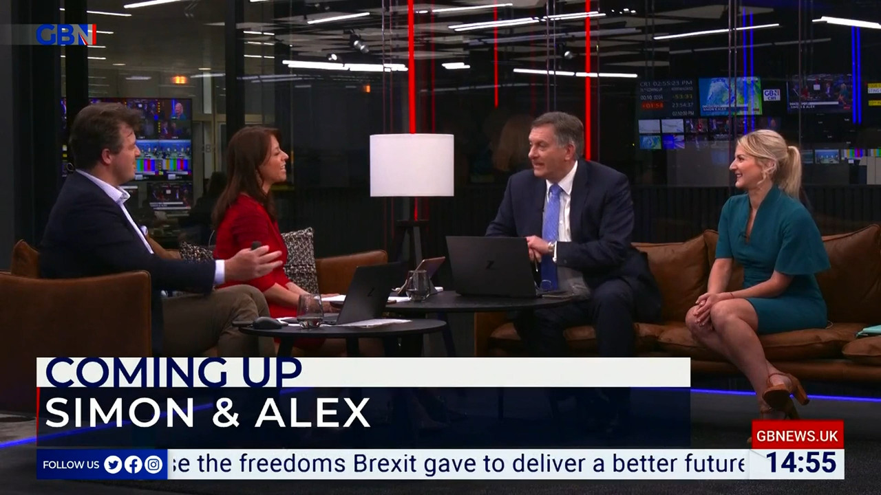 06.23 - 12.00.00 - DePiero & Halligan. What makes Britain tick. The n..._003.ts_snapshot_06.41.583