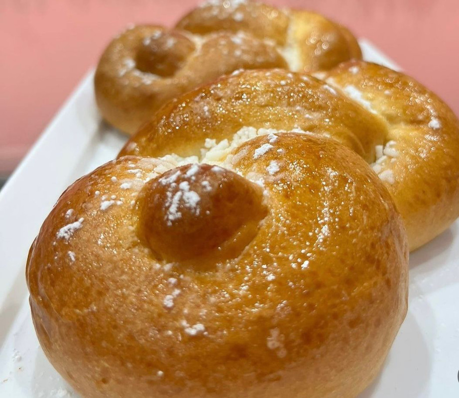 Treccia brioche vuota