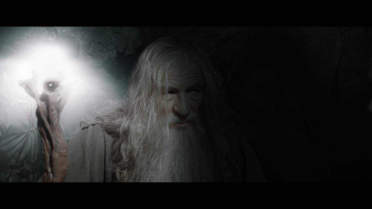 The Lord of the Rings- The Fellowship of the Ring (EXT.).mkv_snapshot_00.18.44_[2020.12.05_22.42.31]