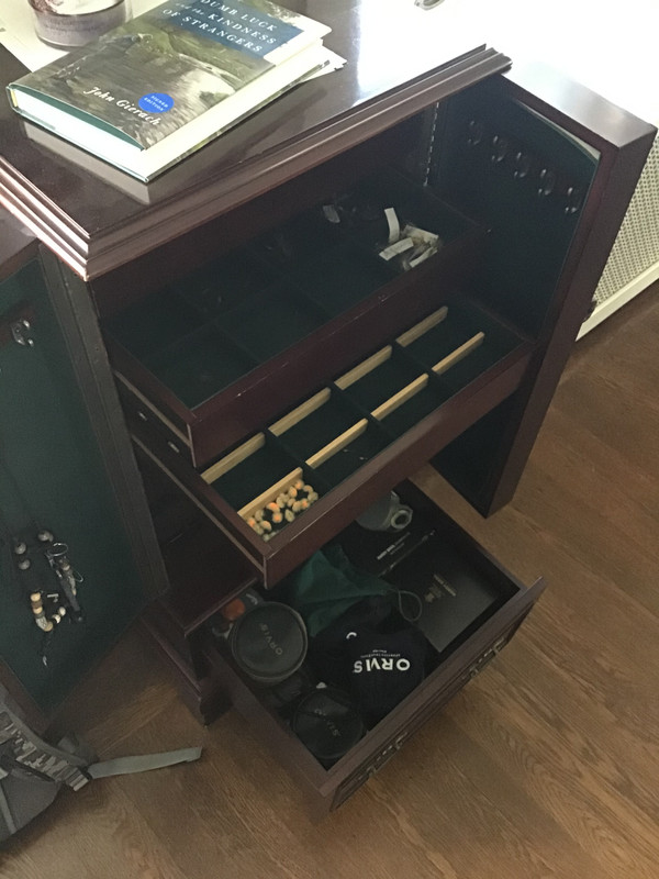 CCE1EE27-F1DA-4692-8FDD-D1C00FA77771