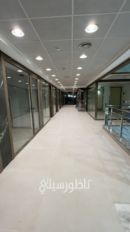 IMG-2753-00-00-50-17-Still023