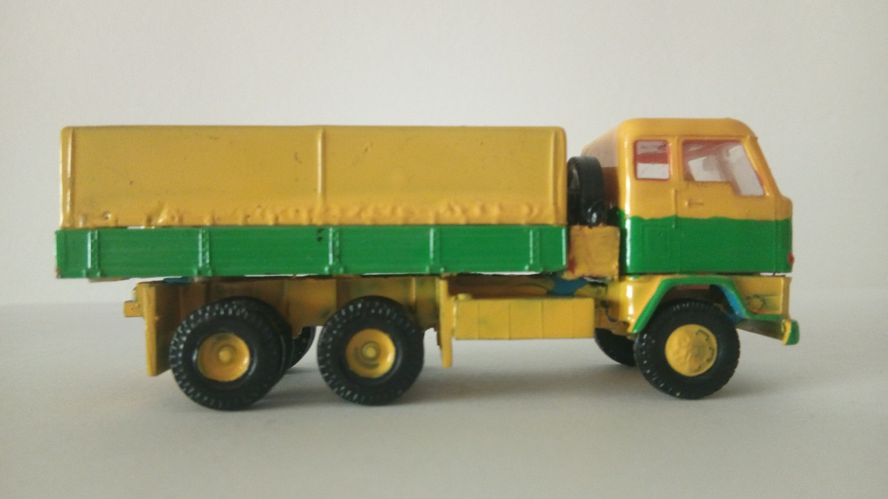 Mach (8975)