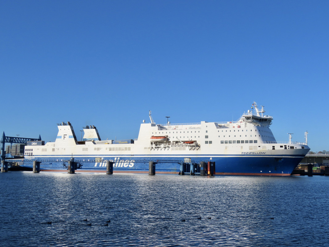 92B62049-F342-4417-B27A-84E83E3E2F73