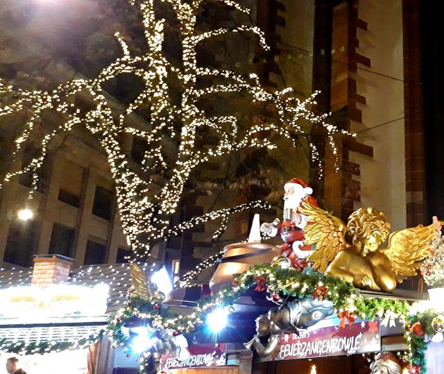 ALSACIA EN NAVIDAD Y MONTREUX CON PAPÁ NOEL - Blogs de Europa Central - 4 Dic: Riquewihr y vuelta a Basilea por la huelga (19)