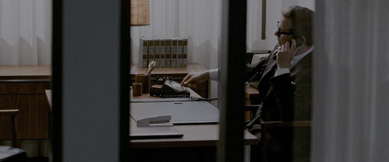 A Single Man (2009).mkv_snapshot_00.30.33_[2018.02.08_16.22.31]