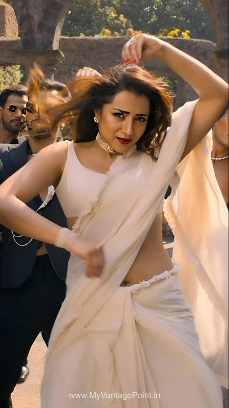 navel-of-trisha-krishnan-in-sugar-baby-song-from-thug-life-2025