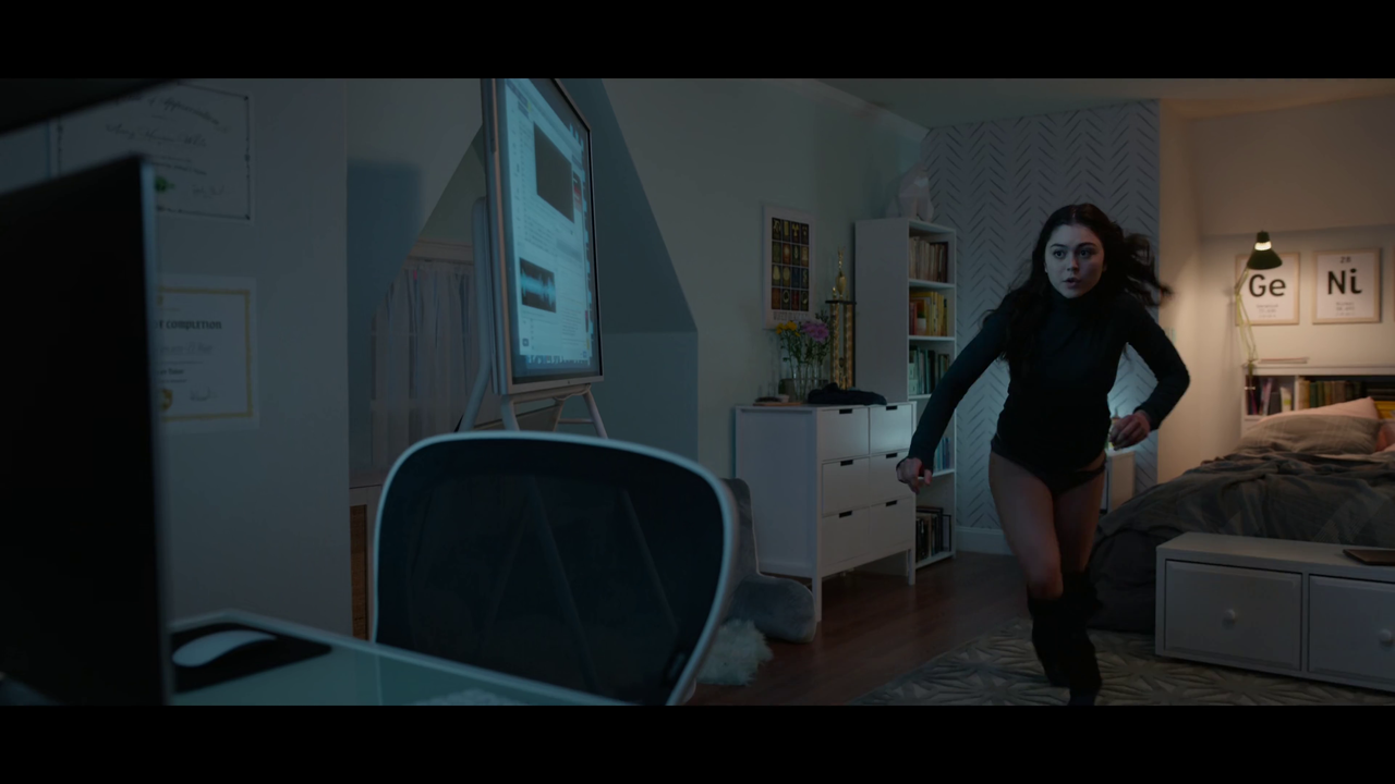 vlcsnap-2023-12-02-00h51m29s129