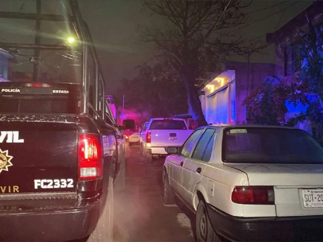 Matan a tiros a un hombre y una mujer en 'narcotiendita' de Nuevo León