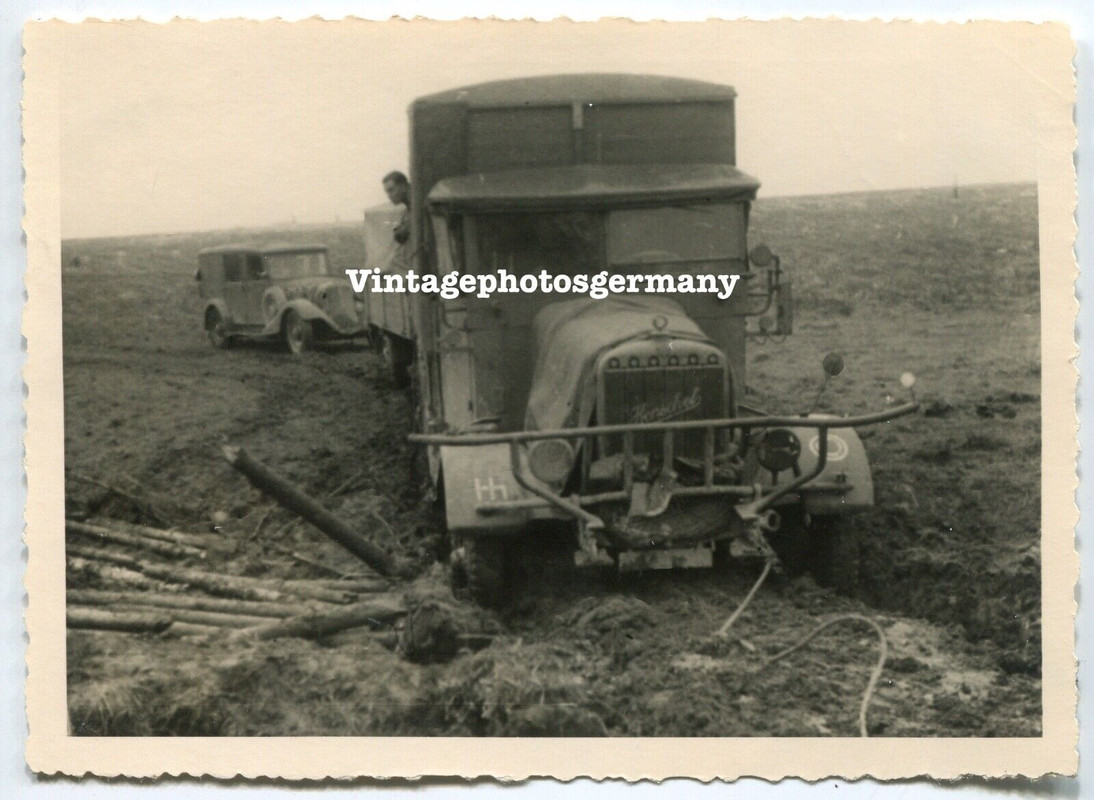 Foto Russland WH LKW Henschel Truck Anhänger PKW Wappen Kennung ID