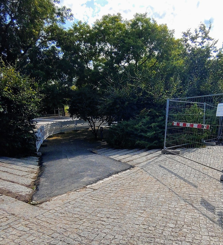 DSC-0910-2.jpg