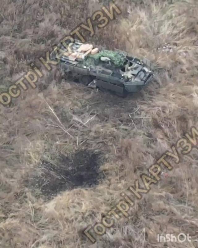 1002 BTR-82AT dam 22 10 23