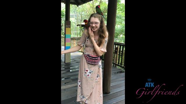 EKoshka - ATKG!rlfr!3nd$ - 091119 HD.mp4_snapshot_01.41.966