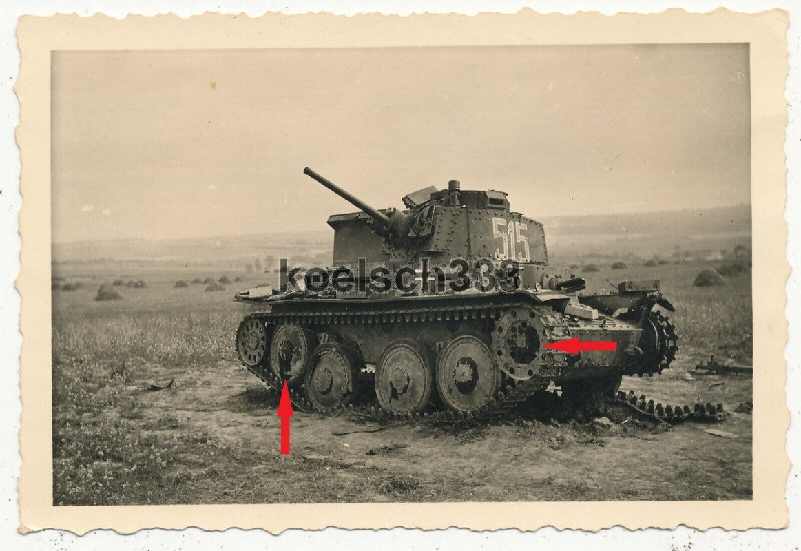 Foto abgeschossener Panzer 38(t) in Frankreich Wehrmacht Praga TNH Beute Tank
