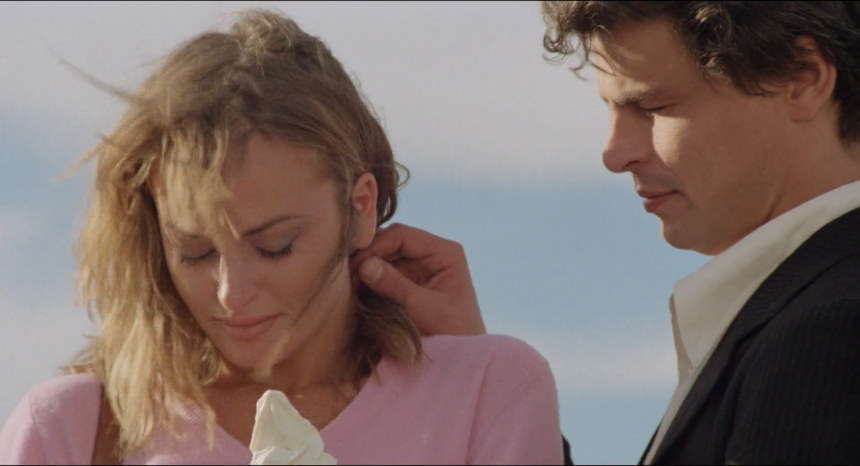 La Ragazza Dal Pigiama Giallo (1977) BRRip.Dual.mkv_snapshot_00.59.39.351