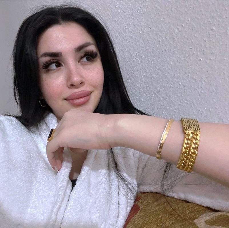 ميرا النوري تدهش المتابعين بجسمها الرائع  Miranouri-official-1719128879772