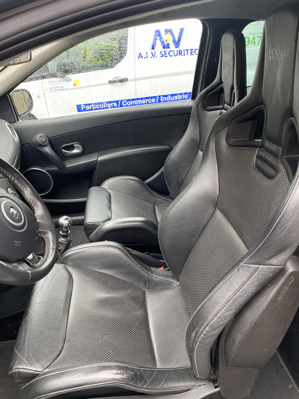 BECF11DA-9F6C-4CC5-BE78-D3E1C7C2B3BD