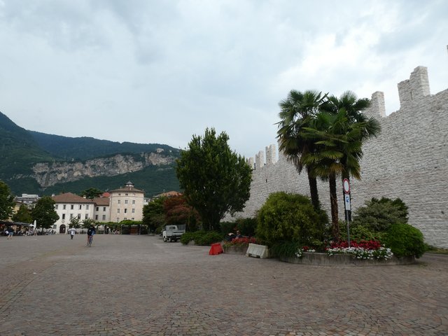 DÍA 7 – Trento / Peschiera del Garda / Sirmione - Dolomitas, Garda, Venecia... Noreste de Italia en verano de 2025 (2)