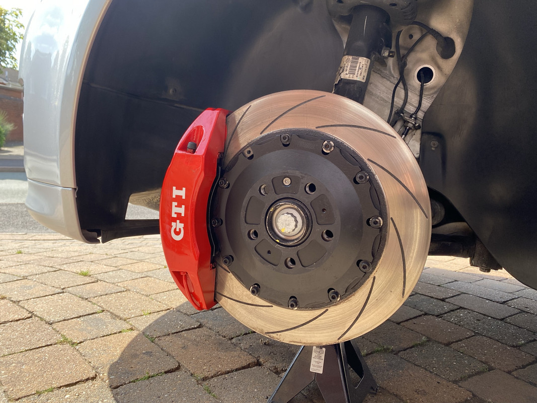 27623C46-714B-4B62-8A26-6F2968539EF2