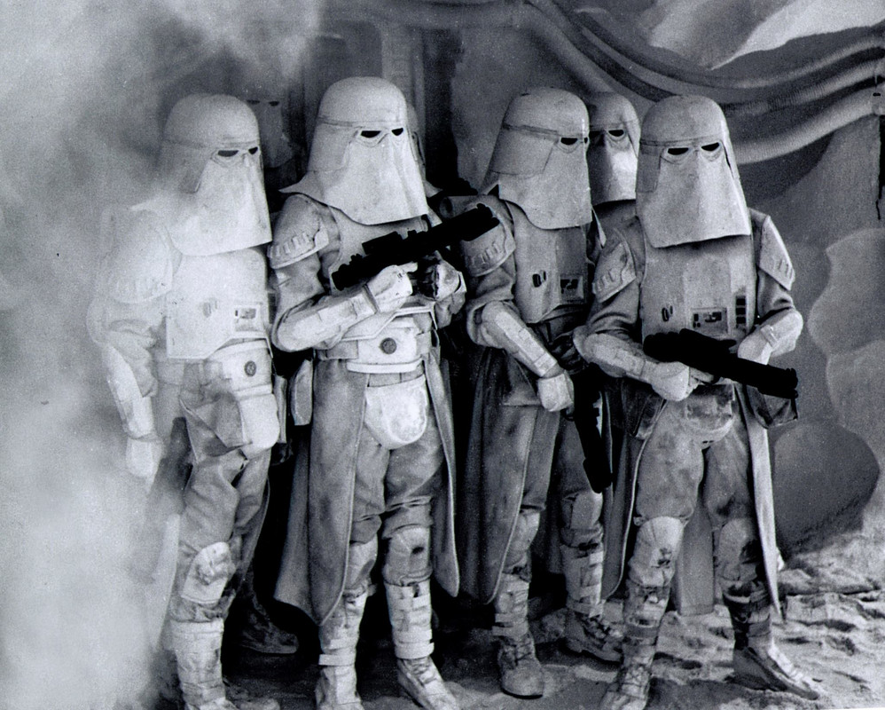 Snowtroopers-group-01.jpg