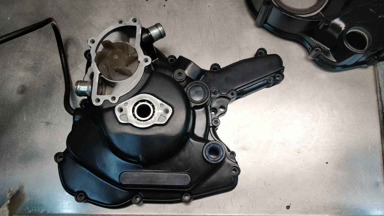 Diverses pieces repintes et parties remontées (1)