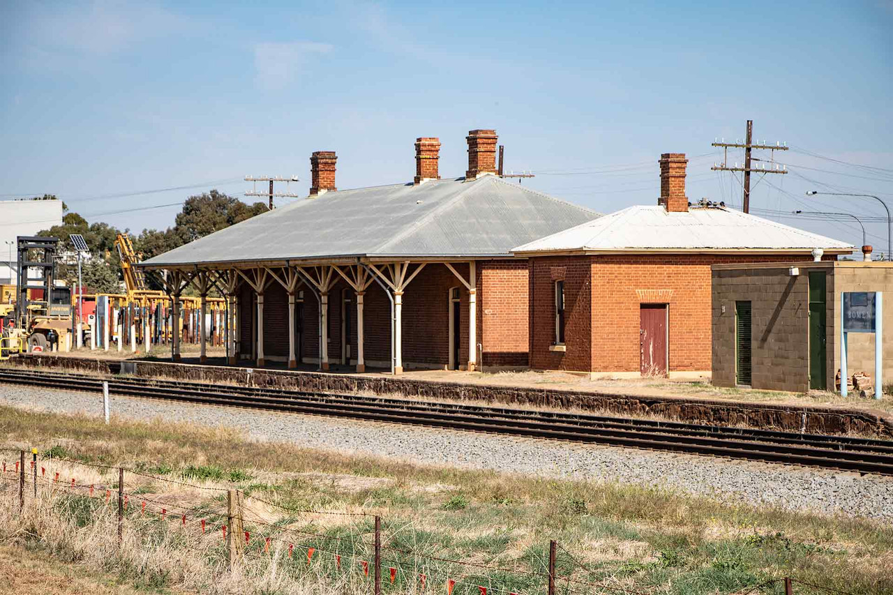 Abandoned station