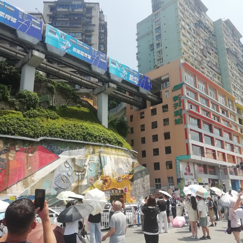 Día 11. Chongqing y noche a Xian - China en tren Junio 2025 (1)