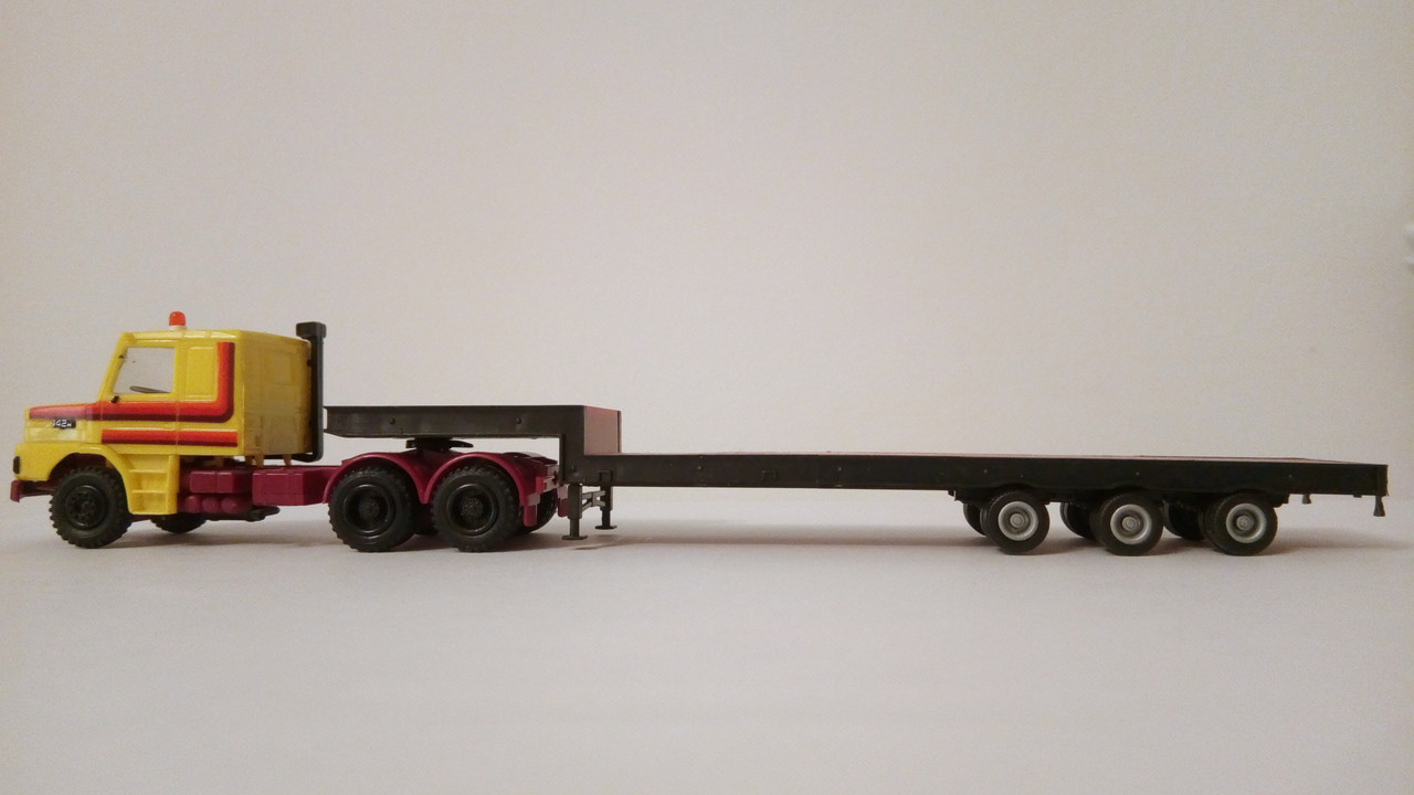 Macht (7525)
