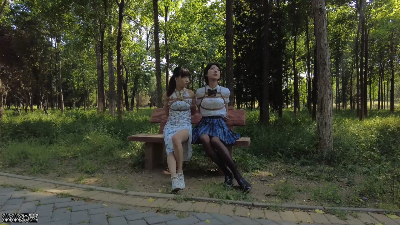 鑫鑫绳艺 带着她们去户外踏青.mp4_20220614_131041.530