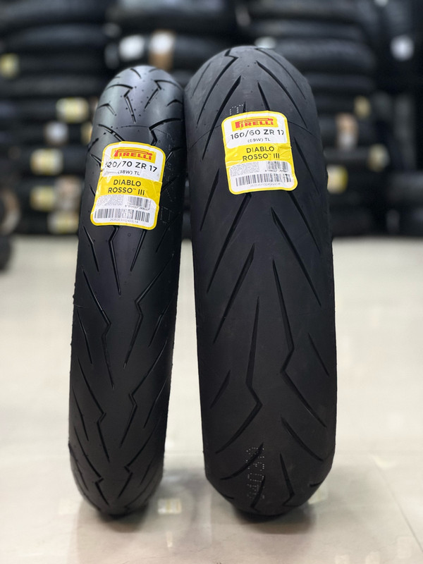 日本最安値 DL RS3s 120/60ZR17 160/60ZR17 タイヤ前後セット 【公式通販】