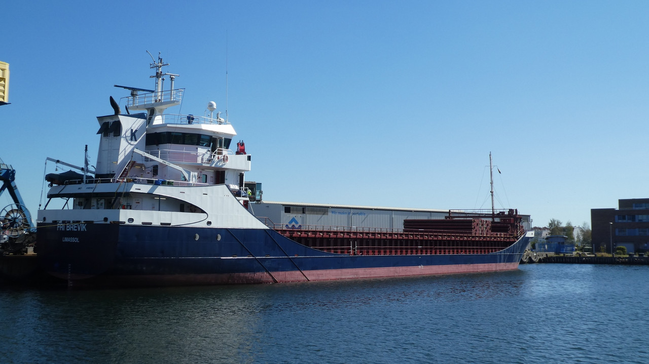 P1210693 (1940x1090)