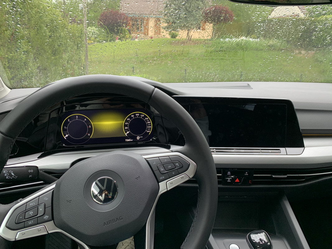 FDFCFCC9-1FBC-4772-8668-F26C8D7C686B