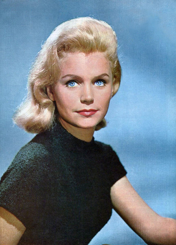 Lee Remick f05