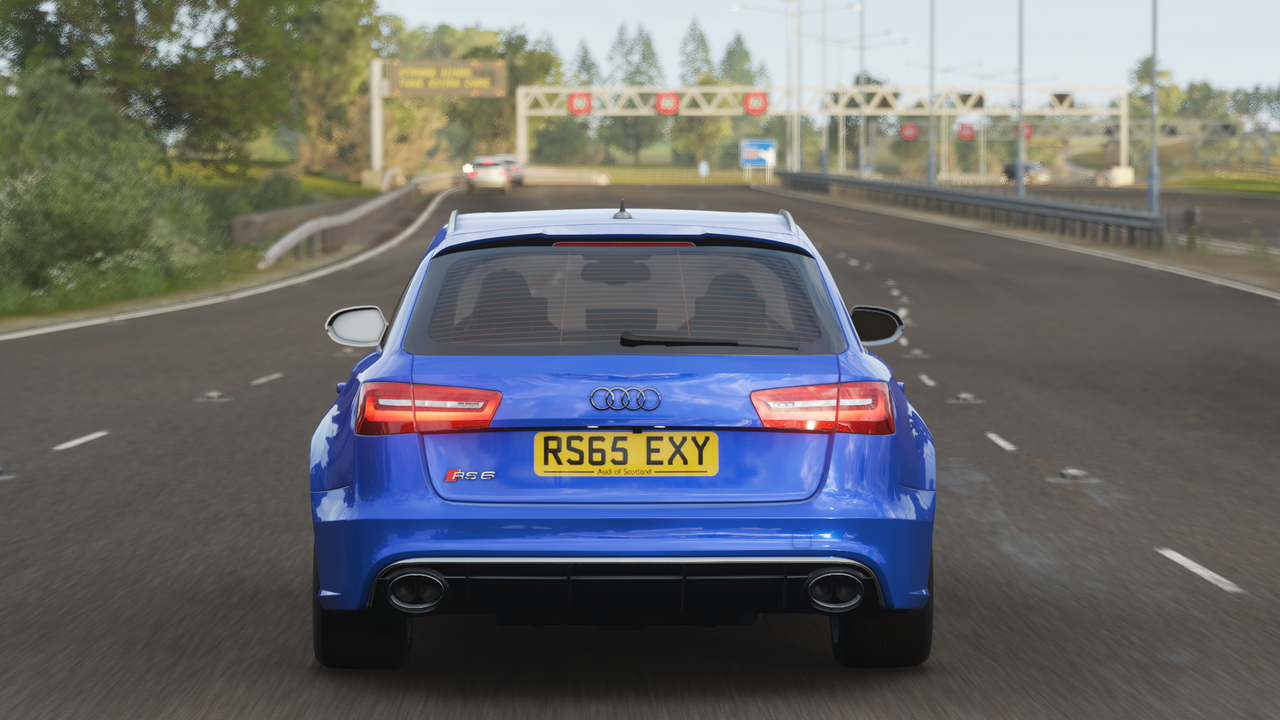 FH4-Audi-RS6-Avant-4.png