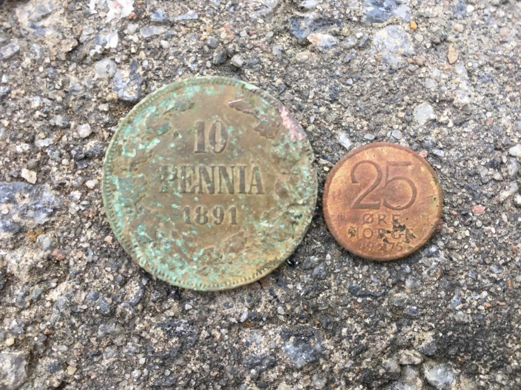 EEDBF52B-6712-4051-AD47-B7D6065C9487