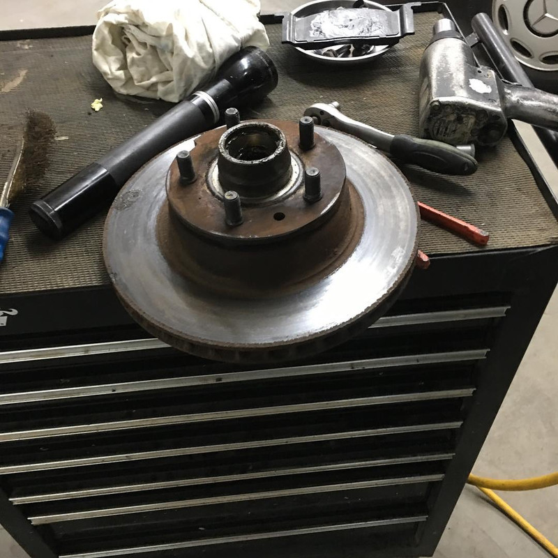 2208EF76-93D4-4BF8-A143-C1FD84CBE702