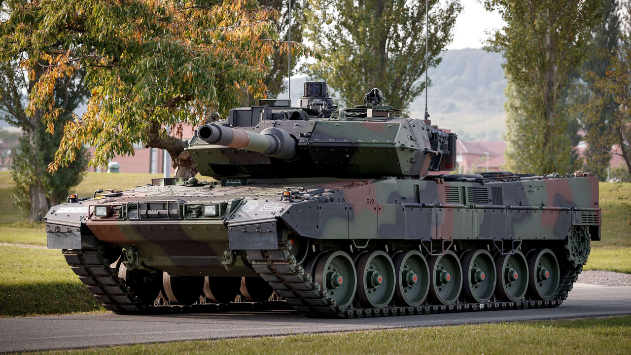 kampfpanzer-leopard-2-a7v-kaserne-bad-frankenhausen.jpg
