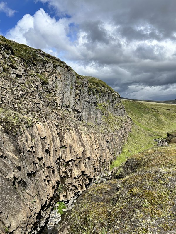 30/06/2025 VUELTA A LAS TIERRAS ALTAS,TREKKING A HULDUFOSS,CAÑON FJADRÁRGLJUFR.. - 2º VIAJE A LA TIERRA DEL HIELO Y FUEGO DE 21 DIAS (en construcción) (26)