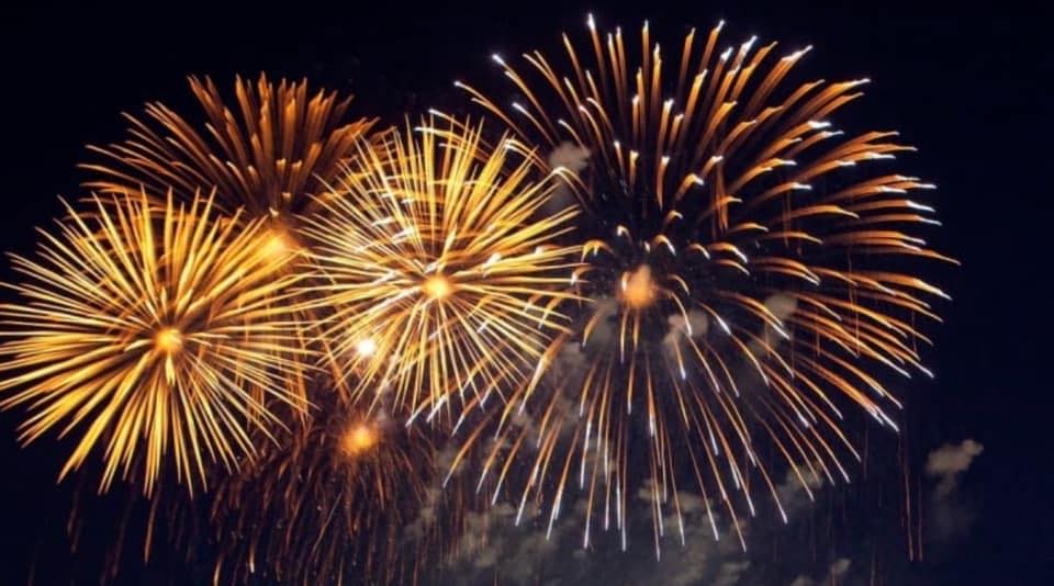 Round-Table-Carshalton-Fireworks