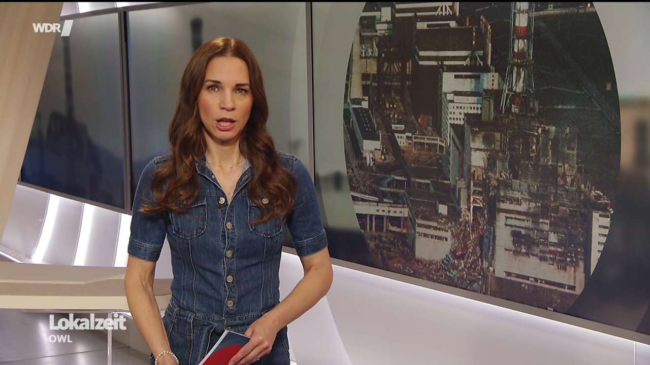 Kristina Sterz WDR Lokalzeit OWL 24 04 2026 90X Caps 24