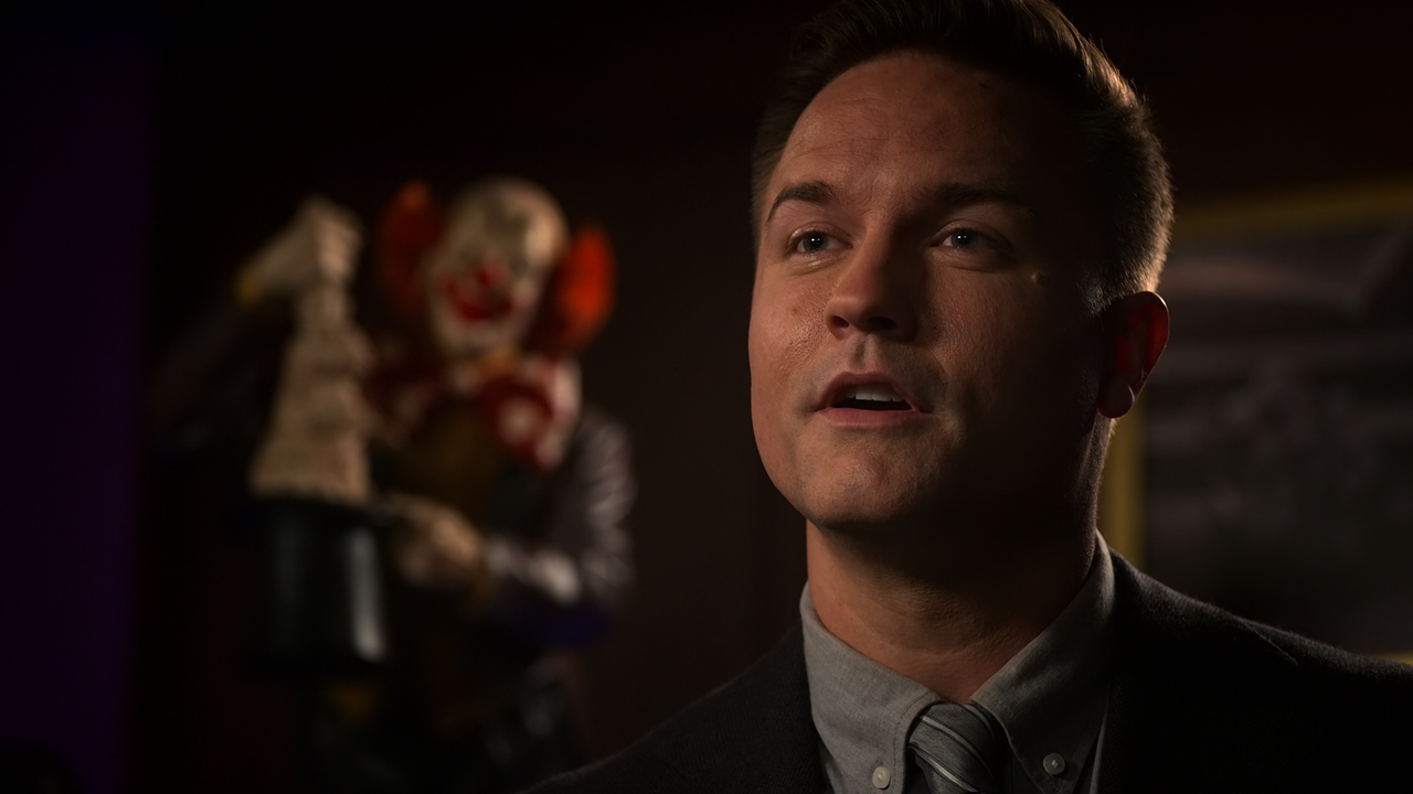 Lucifer.S06E01.Nothing.Ever.Changes.Around.Here.1080p.10bit.NF.WEBRip.DDP5.1.HEVC-Vyndros.mkv_snapsh