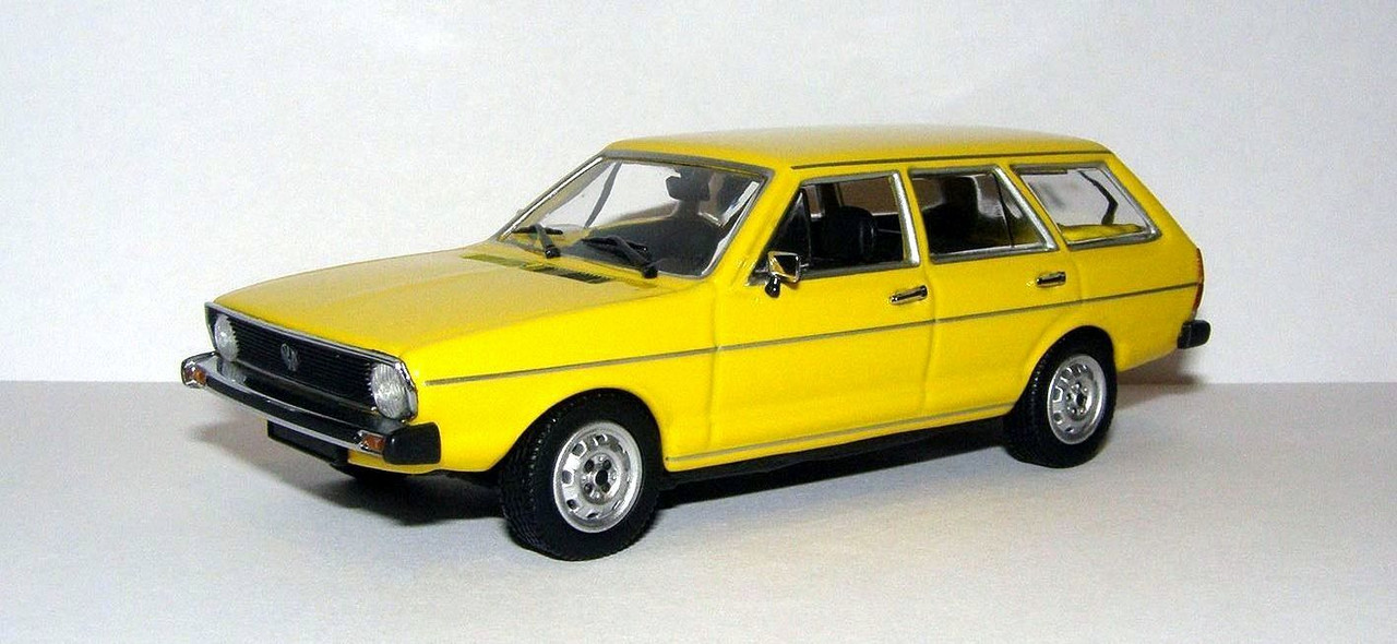 1974 Volkswagen Passat B1 LS Variant (Typ 32) (Minichamps 331 09