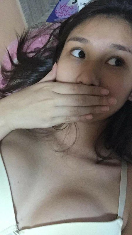 Mynmar Cute Girl Showing Hot Boobs Teasing Sexy Shaved Pussy Rubbing Closeup Videos+Pics 3 IMG-5.jpg