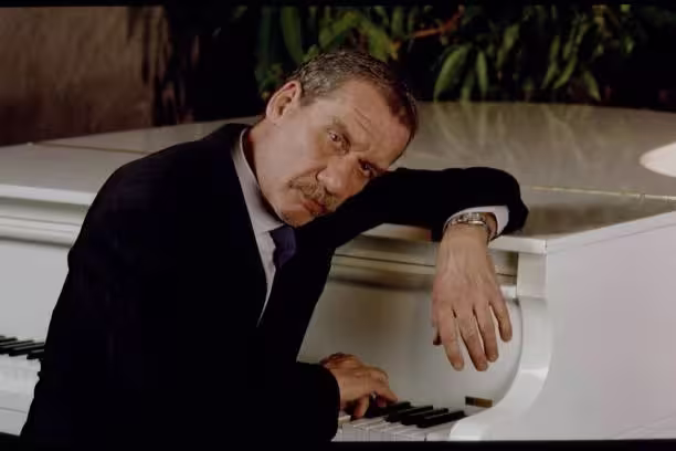 Miniatura del Video Oficial